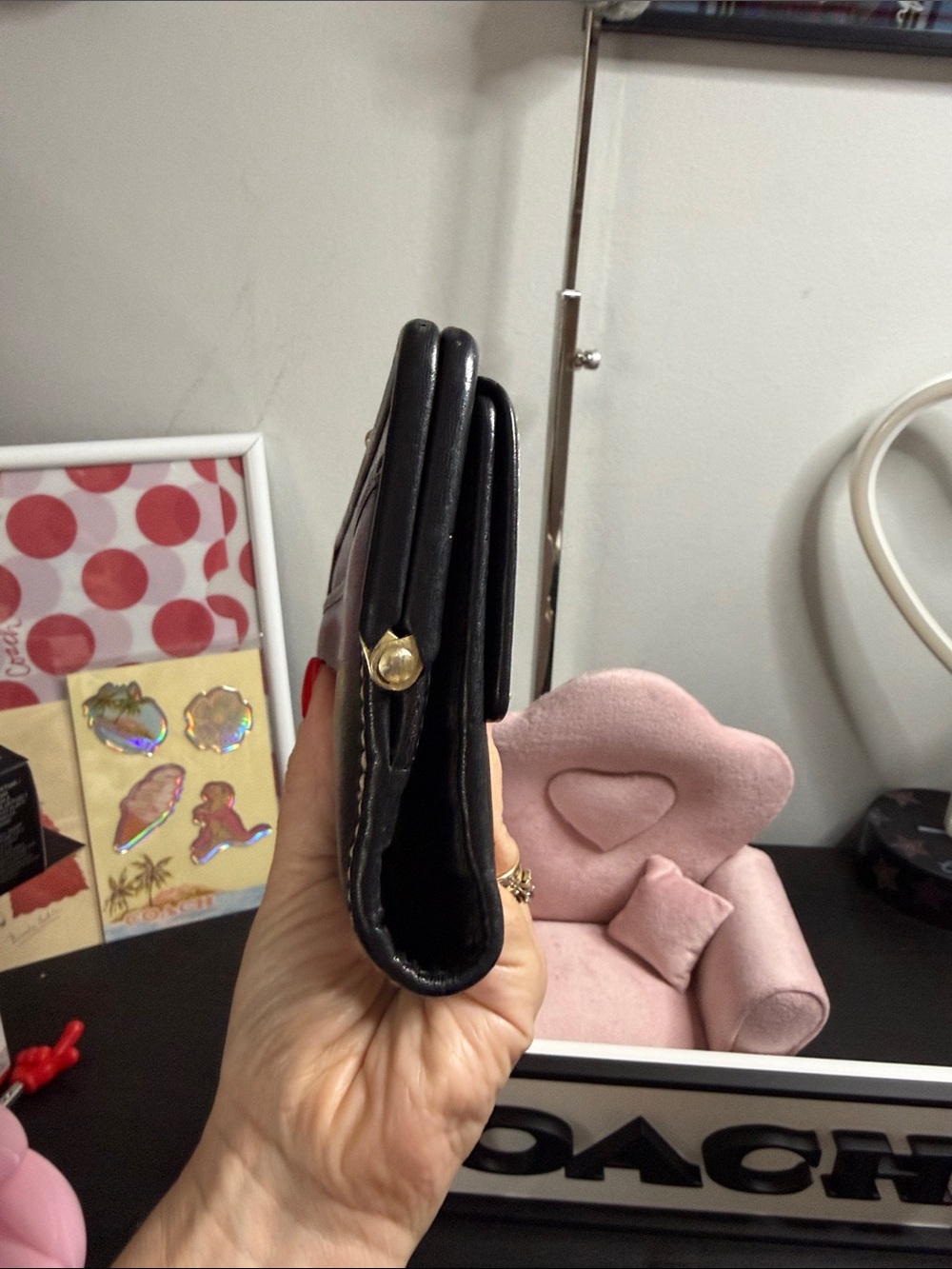 Coach Vintage Hamptons Black Leather Long Wallet with Kiss-Lock Accent - Picture 6 of 12